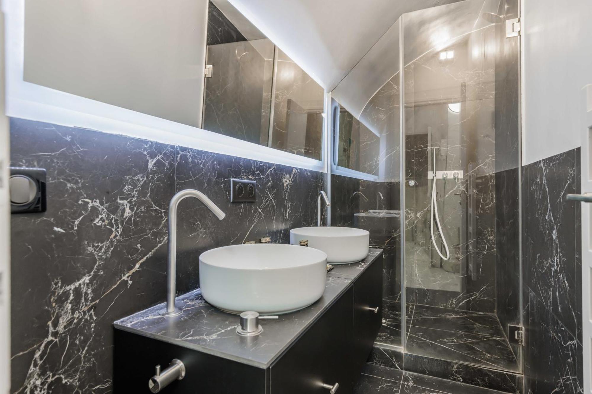 Ferienwohnung Charming Duplex Parisian T3 - Heart Of Saint-Germain Exterior foto